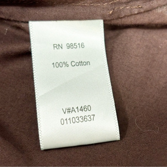 New COLDWATER CREEK Women’s Brown Tuck Front Button Up Long Sleeve Shirt Size M - Picture 6 of 9